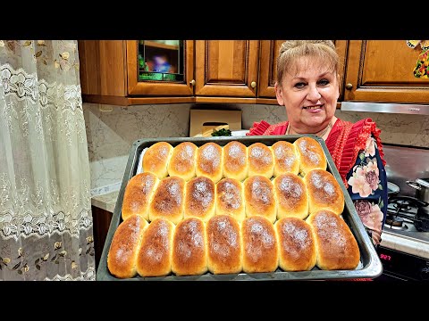 Видео: ПИРІЖКИ ЯК ПУХ! З ЯБЛУКАМИ в ДУХОВЦІ. Універсальне тісто! Мій улюблений рецепт!