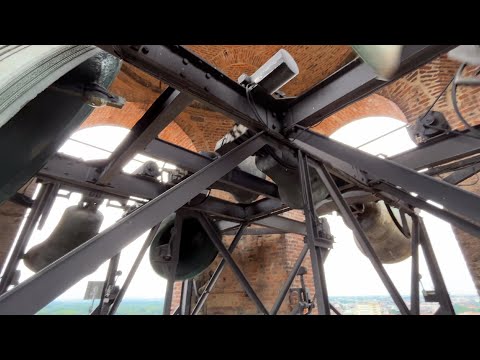 Видео: Звон колоколов Монцы, считающихся одними из самых красивых в Италии