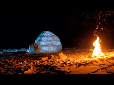 Видео: ПОСТРОИЛ И ПЕРЕНОЧЕВАЛ В ИГЛУ ИЗ ЛЬДА | УДАЧНАЯ РЫБАЛКА ВНУТРИ УБЕЖИЩА | ПОЙМАЛ И ПРИГОТОВИЛ