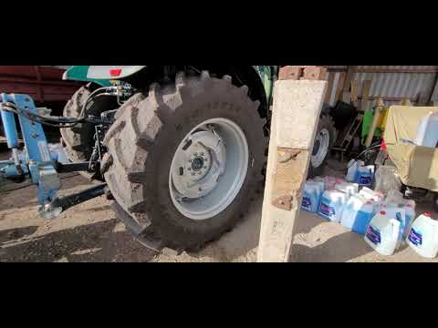 Видео: Трактор LOVOL P4110, довантаження.