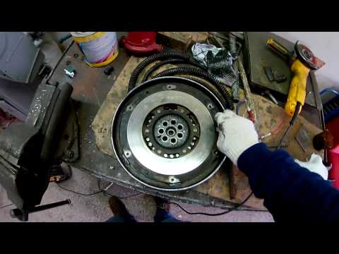 Видео: Маховик Iveco. Из двухмассового в одномассовый. Часть 1.