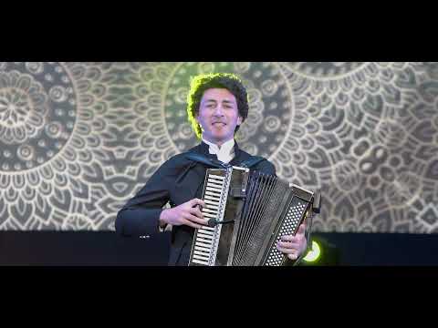 Видео: Марат Габанов "Кар Кар" (Дур-Дурский танец) музыка:Владимира Цопбоева,обр.М. Габанов