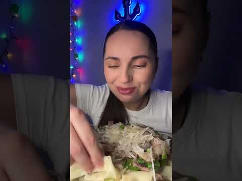 Видео: 🇰🇿 Бешбармақ - нағыз қазақтың асы! (Бешбармак - настоящее казахское блюдо!) #бешбармак #mukbang 