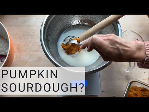 Видео: Рецепт тыквенного хлеба на закваске с пряностями — осенний хлеб, уютная выпечка, коричневый сахар...