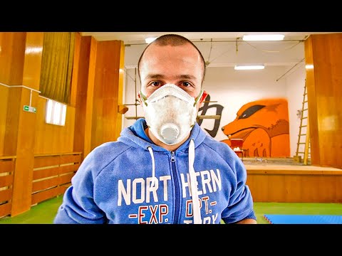 Видео: НАРИСУВАХМЕ СТЕНИТЕ В ЗАЛАТА НА СЕЛО