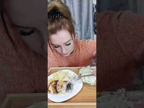 Видео: Мукбанг скумбрия запечёная рецепт 🐟