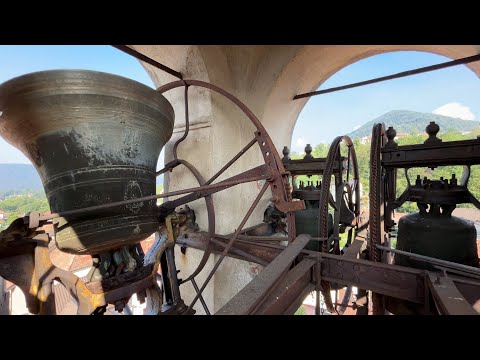 Видео: Пять колоколов звонят на праздник Богоматери Скорбящей в Ариццано