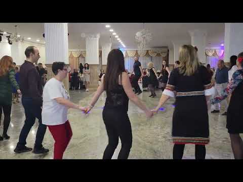 Видео: Лудото хоро, хореографска разработка на ТК "Луди млади"