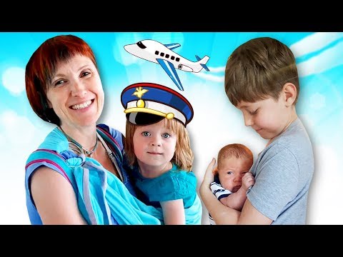Видео: Бьянка, Адриан и Карл летят в Москву на самолете! Влог мамы Маши Капуки. Путешествие с семьей