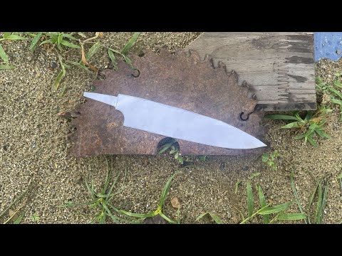Видео: Изготовление ножа вручную – Создание острого и удобного кухонного ножа из ржавого диска циркулярной