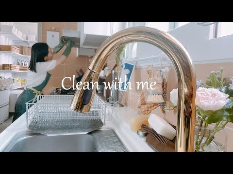 Видео: Советы по летним хлопотам для чистой кухниㅣДезинфекция кухонной посуды