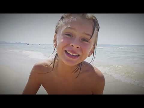 Видео: ПОКАТАЙ МЕНЯ, ДЕЛЬФИН!  ЯРОСЛАВ ГРЕБЕЛЬНЫЙ и АЛЕКСАНДРА ГРЕБЕЛЬНАЯ. 