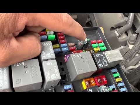 Видео: 2019 - 2023 GMC Sierra P0498,P0449,P0499 Низкий уровень сигнала в цепи соленоида вентиляции EVAP