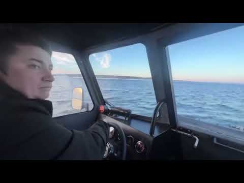 Видео: Тестируем 2 модели аэролодок Бриз 650 по льду,торосам,воде.