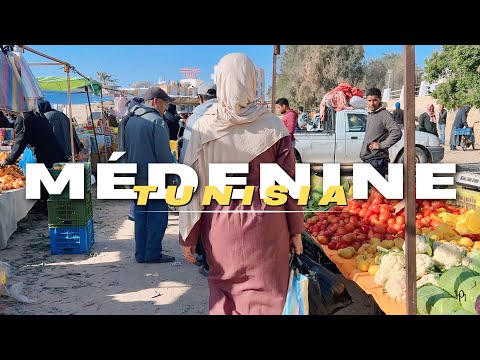 Видео: 🇹🇳 Пешеходная экскурсия в Меденине - Воскресный рынок в самом сердце южного Туниса - (4 км)