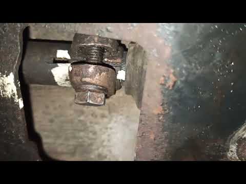 Видео: "Соскочила кулиса" на Шниве/Ниве Тревел. А может дело в муфте? Снятие механизма выбора передач.