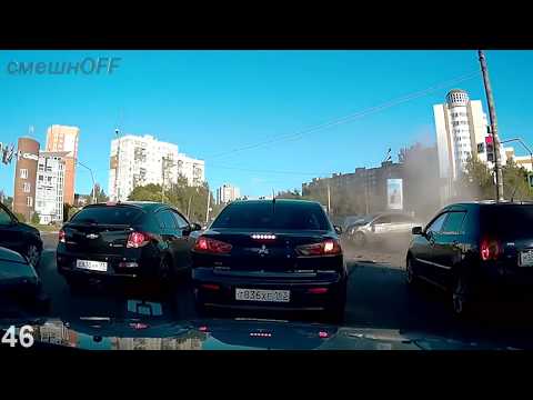 Видео: Дураки и дороги. Сборник безумных водителей #183