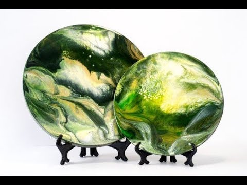 Видео: Картины из эпоксидной смолы (техника resin art)