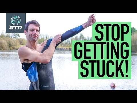 Видео: Как правильно надевать гидрокостюм