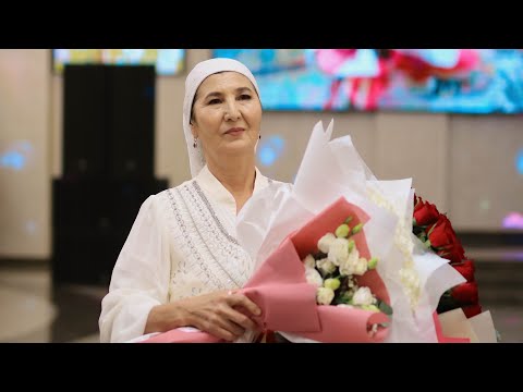 Видео: Ақайша анаға арналған жүрекжарды тілектер мен естеліктер 🌹 / QURMET EVENT