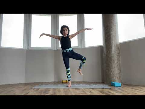 Видео: Адриана Ненова Фатбърнинг 2 YogaVibe@Home