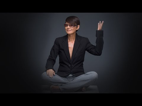 Видео: Ирина Хакамада. Как вести себя в обществе