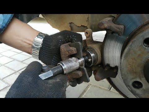 Видео: Чем смазывать суппорт (поршень, направляющие)