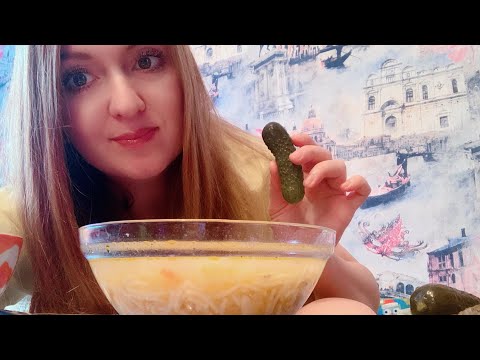 Видео: МУКБАНГ Куриный супчик с лапшой| печень с жареной капустой