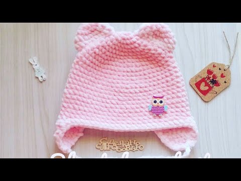 Видео: Детская шапочка крючком из плюшевой пряжи/детская плюшевая  шапка с ушками