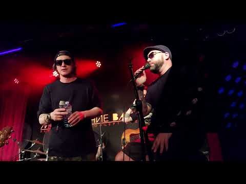 Видео: МНОГОТОЧИЕ BAND, White Hot Ice - Белыми листьями