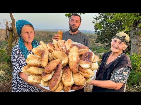 Видео: Жить в кавказской деревне с бабушкой – это привилегия! Приготовление клубничного варенья