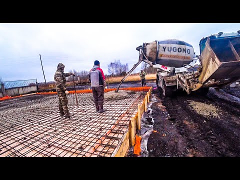 Видео: Сломали старые гаражи и начали строить новые. Вожу на МТЗ металлолом на металлобазу.