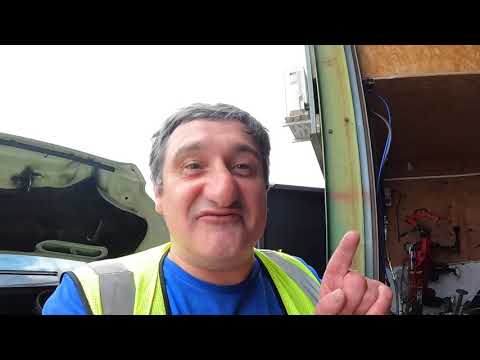 Видео: Наши в Британии. Автосервис