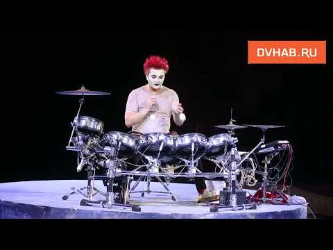 Видео: Шоу «Клоун» в Хабаровске: уникальные номера в честь великого Юрия Никулина