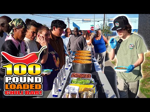 Видео: Готовим 100-фунтовый батончик чили для бездомных!
