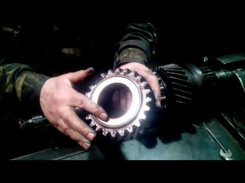 Видео: Что сломалась в раздаточной коробке КрАЗ 255б.  (153)