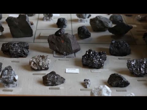 Видео: Гонка за редкоземельными металлами: кто победит в борьбе