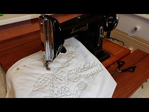 Видео: Стёжка для начинающих на прямострочной швейной машинке лапкой для штопки.  with a darn paw.