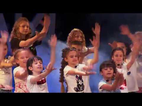 Видео: Сто друзей