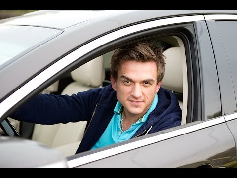 Видео: Влад Топалов: "Ради съемок в клипе съехал на машине с обрыва!"