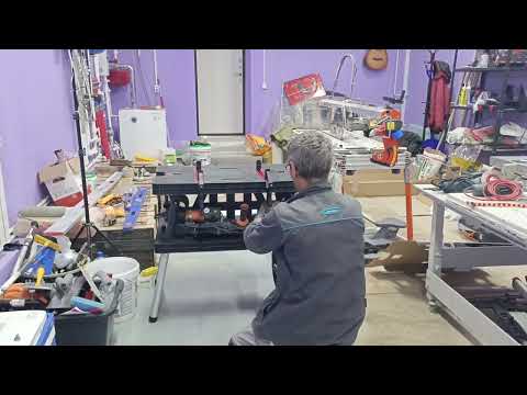 Видео: Стол-верстак"KETER"