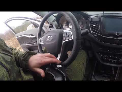 Видео: Устраняем скрипы салона Лада Веста