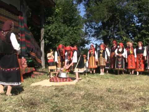 Видео: Еньовден в бургаско-село Факия 2014г.