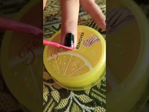 Видео: Дизайн ногтей со стрелками | Модный узор с линиями 2025 года