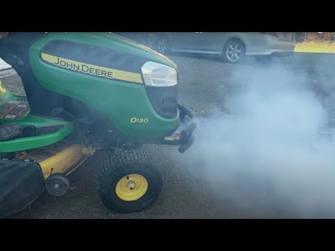 Видео: Как заменить прокладку головки блока цилиндров на двигателе John Deere Briggs & Stratton Intek V-...