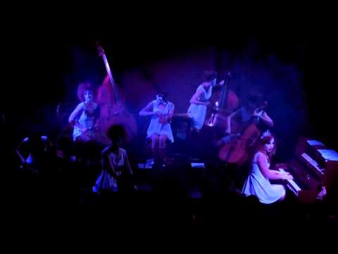 Видео: Dakh Daughters - Бродский. Дорогая