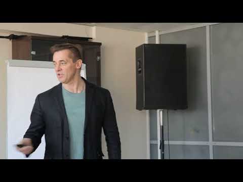 Видео: Первая Школа Фитнеса. Александр Назаренко. Как сжечь жир.