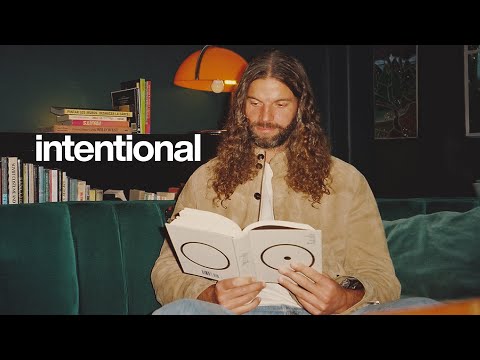 Видео: как я превратил бесплатный контент в миллионы (без рекламы, без холодных личных сообщений).