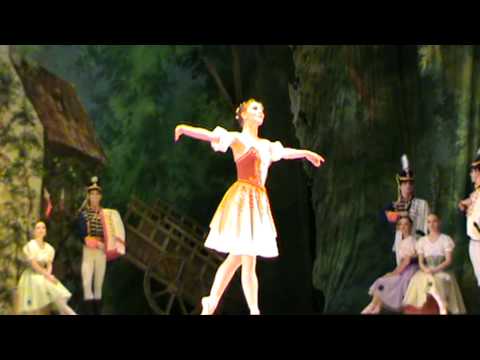 Видео: .Привал кавалерии. Балерина Елена Сусанова-Соболева.