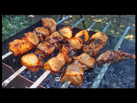 Видео: СОЧНЫЙ, МЯГКИЙ И ОЧЕНЬ ВКУСНЫЙ ШАШЛЫК/ОГОНЬ И МЯСО. ENG SUB